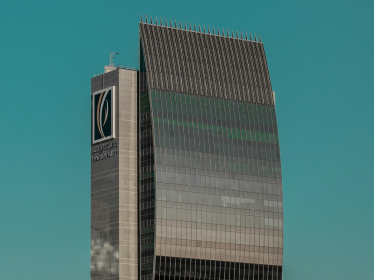 Saving a Blocked Company via Redomiciliation and Structural Change